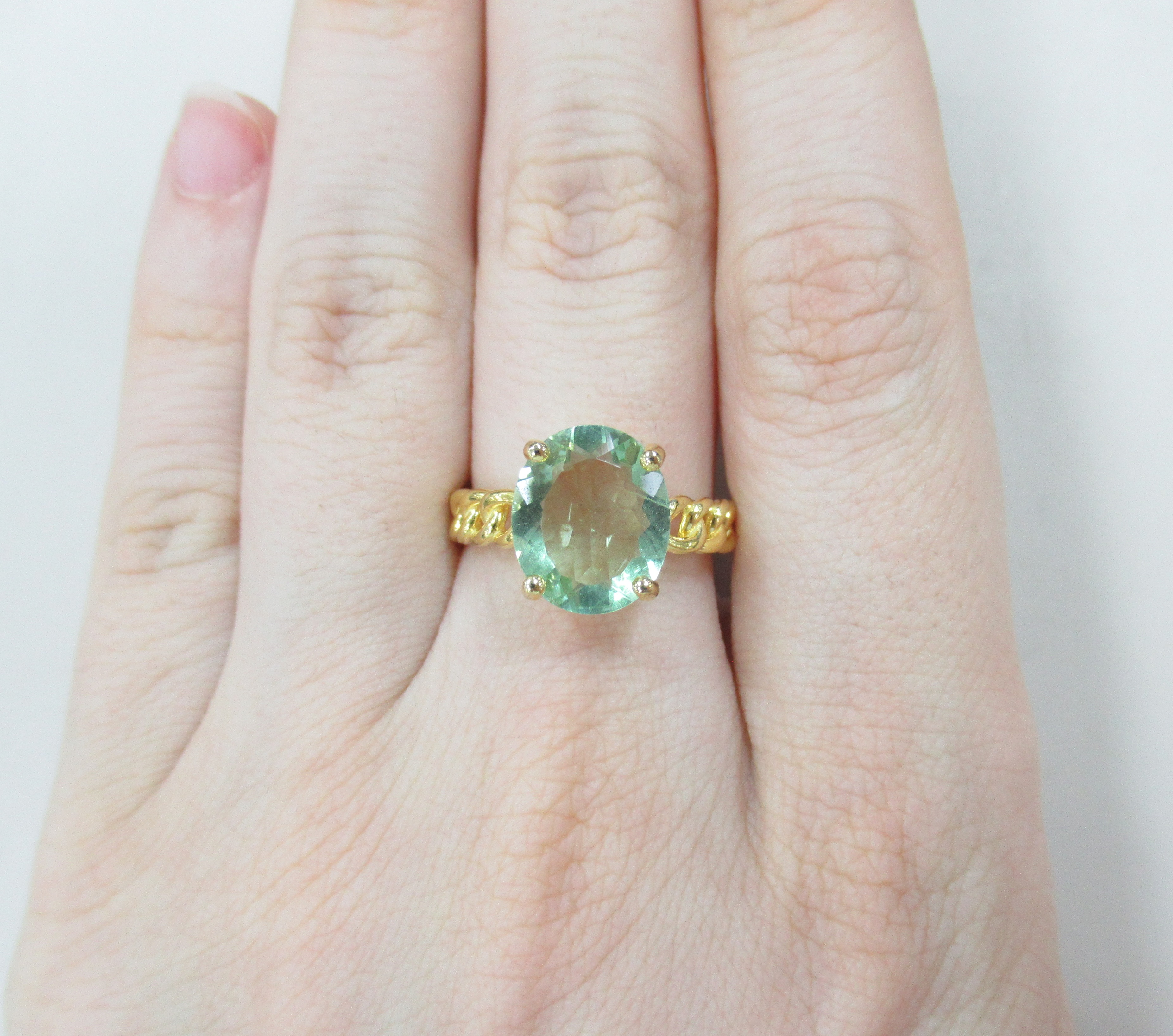Серебряное кольцо с флюоритом